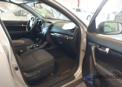 2012 Kia Sorento Lx from USA, damaged, VIN 5XYKT3A12CG248399